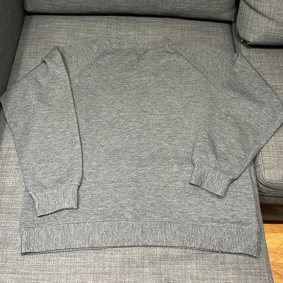 Women’s embellished Sweatshirt - Picture 7 of 9